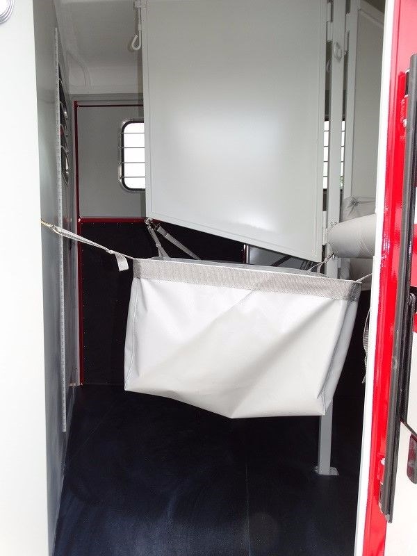 Photo 15 of 2016 EquiSpirit 2 Horse trailer GN with side ramp