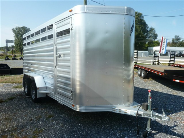 Photo 3 of 2016 Featherlite 8107 - 16ft long