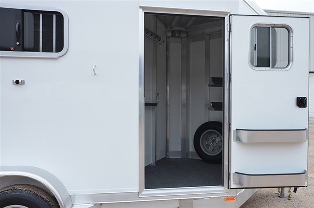 Photo 3 of 2016 4-Star Runabout 2 Horse trailer Slant load