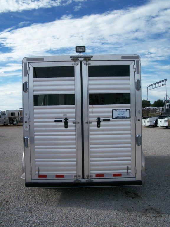 Photo 3 of 2015 CM Renegade 3 horse trailer