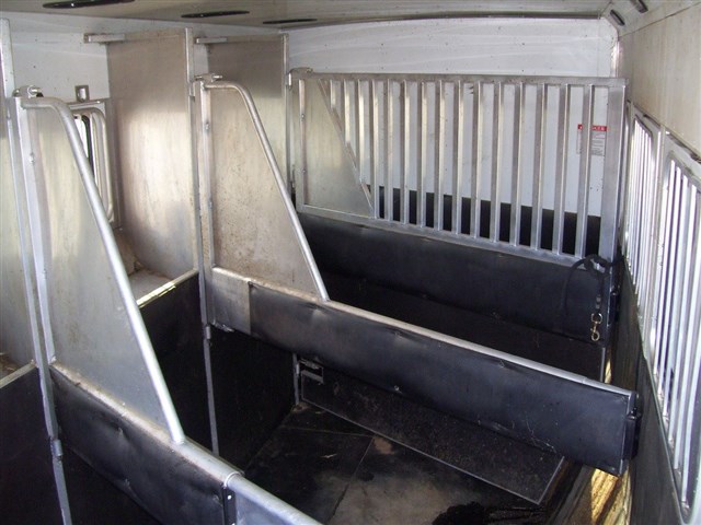 Photo 10 of 2009 Sundowner 725 Series 4 Horse trailer BP