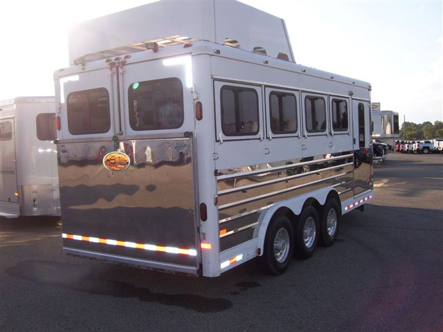 Photo 6 of 2009 Sundowner 725 Series 4 Horse trailer BP