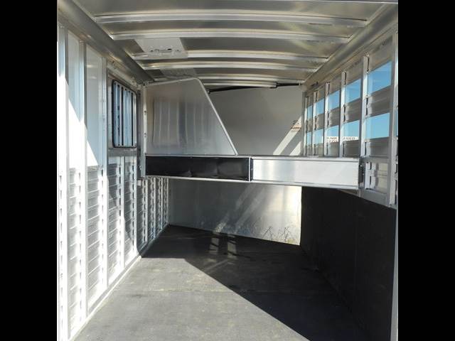Photo 3 of 2015 Sundowner Super Sport 3 Horse trailer Slant