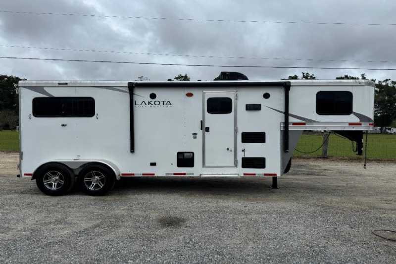 Photo 2 of 2023 Lakota 7209LQ 2 Horse Trailer 