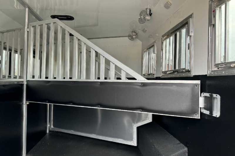Photo 10 of 2025 Bison Silverado 8317SSGLQ 3 Horse Trailer