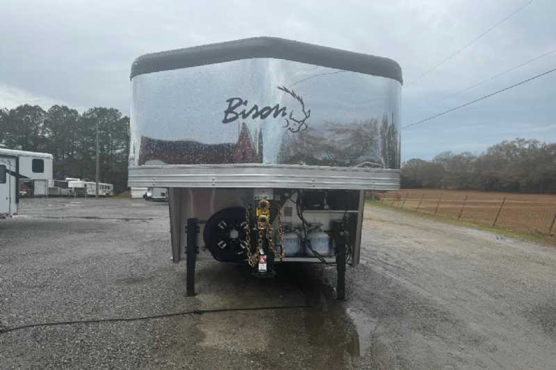 Photo 4 of 2025 Bison Silverado 8317SSGLQ 3 Horse Trailer