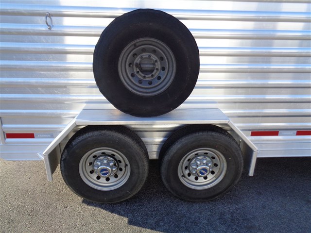 Photo 18 of 2014 Featherlite 8117 16 Stock