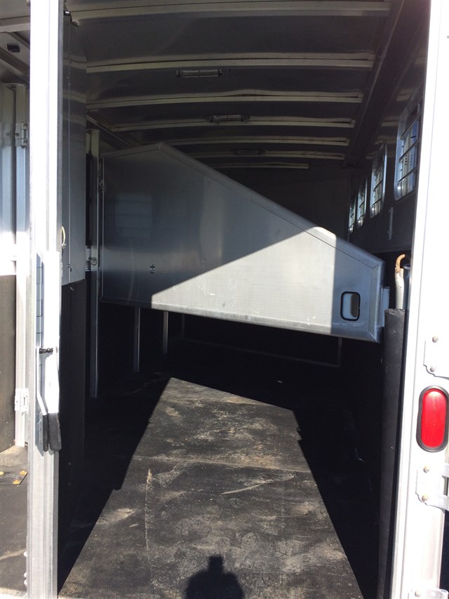Photo 10 of 2000 Exiss SS400 4 horse trailer