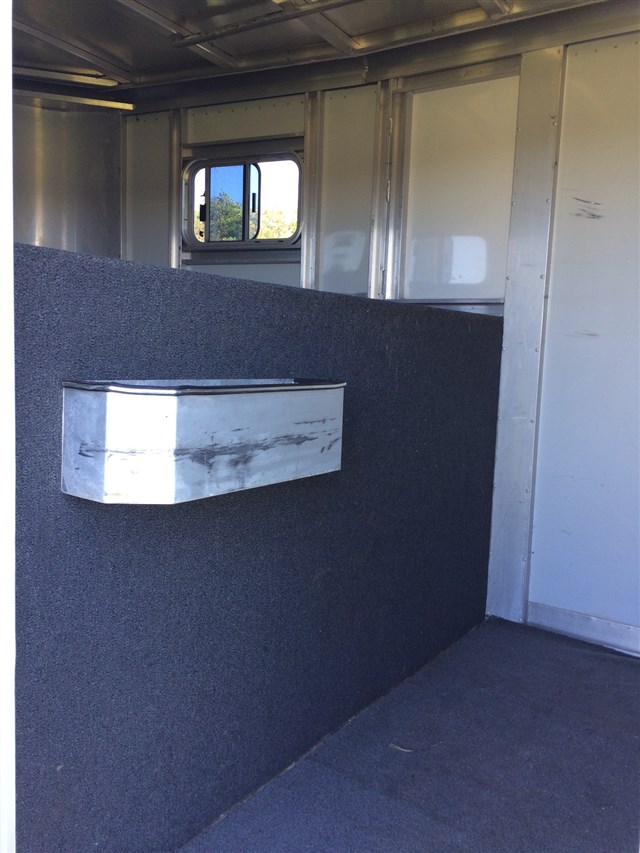 Photo 13 of 2000 Exiss SS400 4 horse trailer