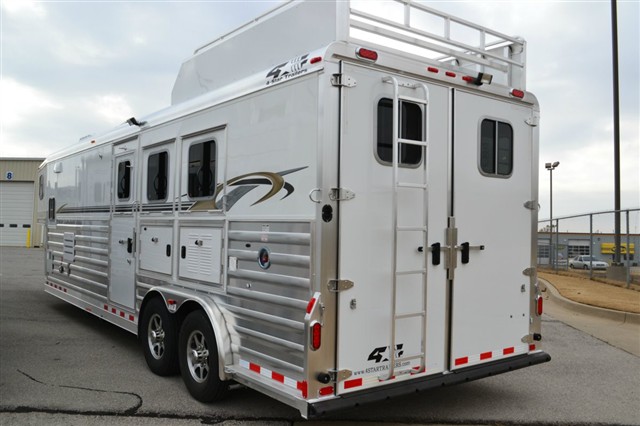 Photo 2 of 2015 4-Star 3 Horse trailer with 11'6 Outlaw Living quarter