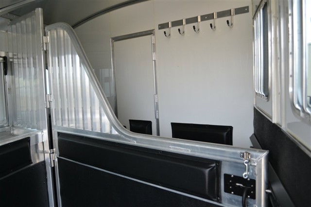 Photo 6 of 2015 4-Star 3 Horse trailer with 11'6 Outlaw Living quarter